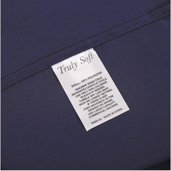Truly Soft Everyday Duvet Cover and Shams Mini Set Navy King - Picture 4 of 5